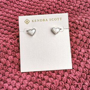 Kendra Scott Ivory Mother-Of-Pearl Ari Heart Silver Stud Earrings NEW WITH POUCH